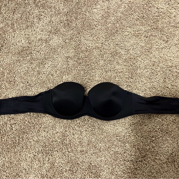 Enchanted Black Underwire Strapless Bra 40C Gently Used - Picture 1 of 8